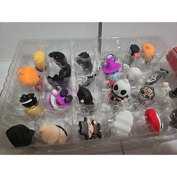 "Nightmare before Christmas" 24 Day Advent Christmas Calendar Puzzle 2024 - Picture 8 of 16